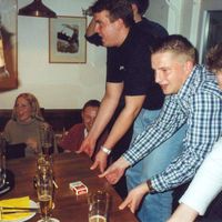 Tanz auf den Bänken