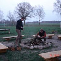 Lagerfeuerexperten bei der Arbeit